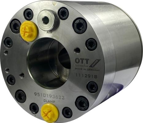 Hydraulik-Löseeinheit LE115F-H18,3-B-P in Silber mit zwei gelben Anschlüssen mit der Artikelnummer 9510193622 von OTT-JAKOB Spanntechnik